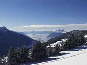 SUR LES PISTES